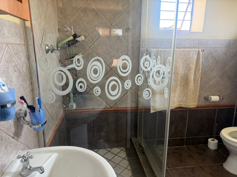 3 Bedroom Property for Sale in Waterval East North West